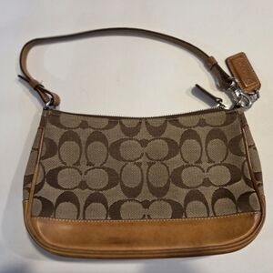 COACH RARE CASINO SIGNATURE & LEATHER TRIM SHOULDER BAG,Brown/Tan.